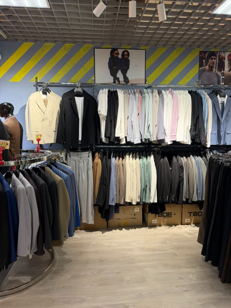 Интерьер магазина FOR MEN 2